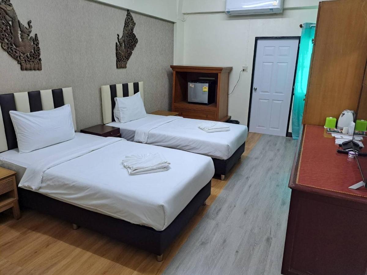 Kim Hotel @ Bangplong Ban Bang Prong Екстериор снимка